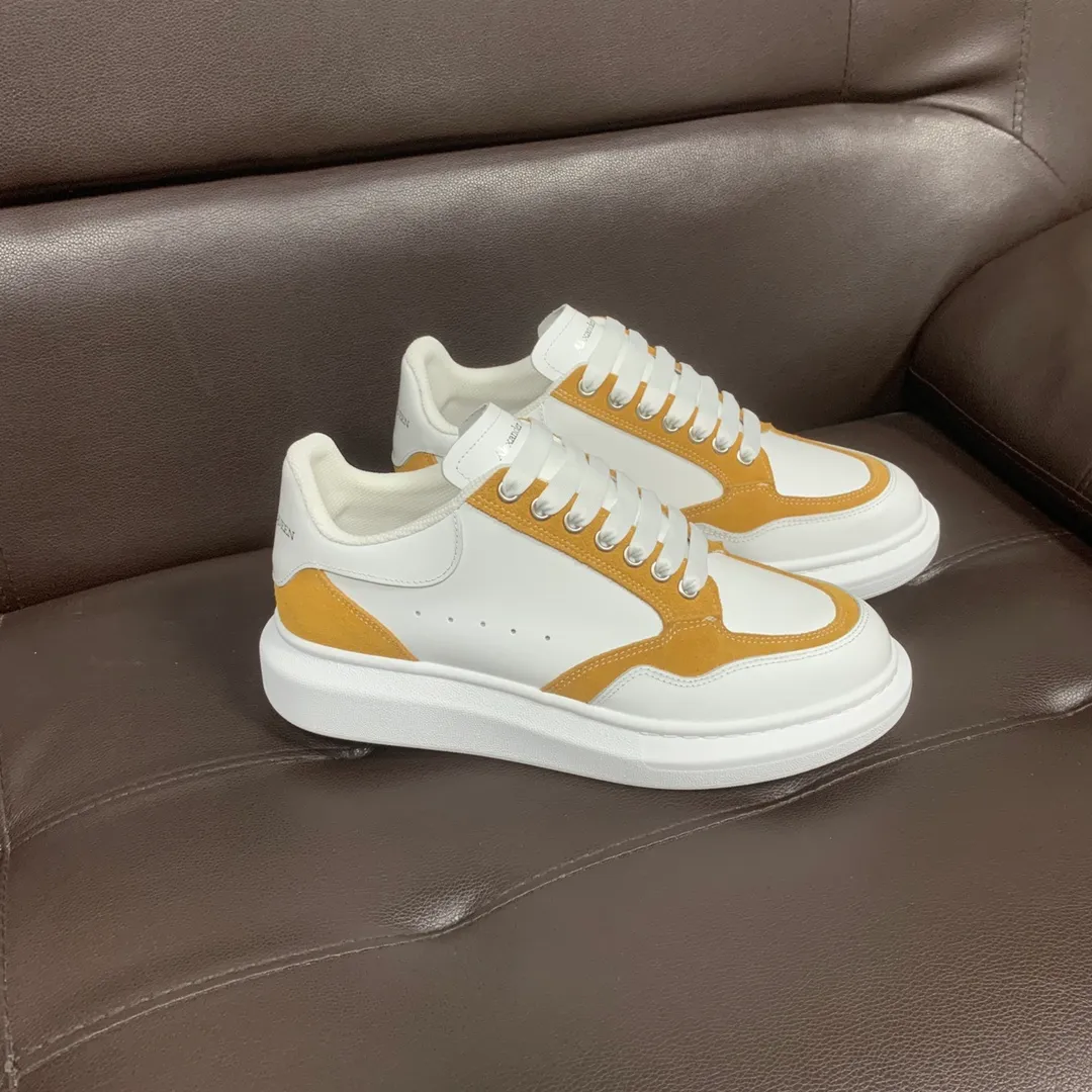 👟👟Ex-factory price 600👟👟 Professional McQueen factory. Top version. Couple style Alexander McQUEEN high version has been upgraded to the highest quality again✅ 💪McQueen Spring, Summer, Autumn and Winter top version Purchasing level✅ Recruiting nationwide online and offline agents to join🤝 🏆Fabric: Original materials imported from Italy. Texture, water-resistant and non-discoloring 🏆Inner lining: ️A-grade Italian imported lining resistant to dirt, sweat-absorbent, breathable and comfortable 🏆Foot pads: top-grade imported Italian super-soft cowhide leather 🏆Outsole: PU+counter 1:1 🏆Shoe box: original white box. Plus white flip cover for double-layer protection. Cloth bag. Handbag. Certificate of 1:1 mold opening, 4-piece set. Delivered with a pair of shoelaces. 🖕🏿🖕🏿🖕🏿 You can choose any pair of shoelaces in any color of our factory 🏆Code number: women's 34-41. men's 38-46 🏆Special remarks (women's code 34.40.41, men's code 38.45.46 is customized, no returns or exchanges) Win-win cooperation 🤝